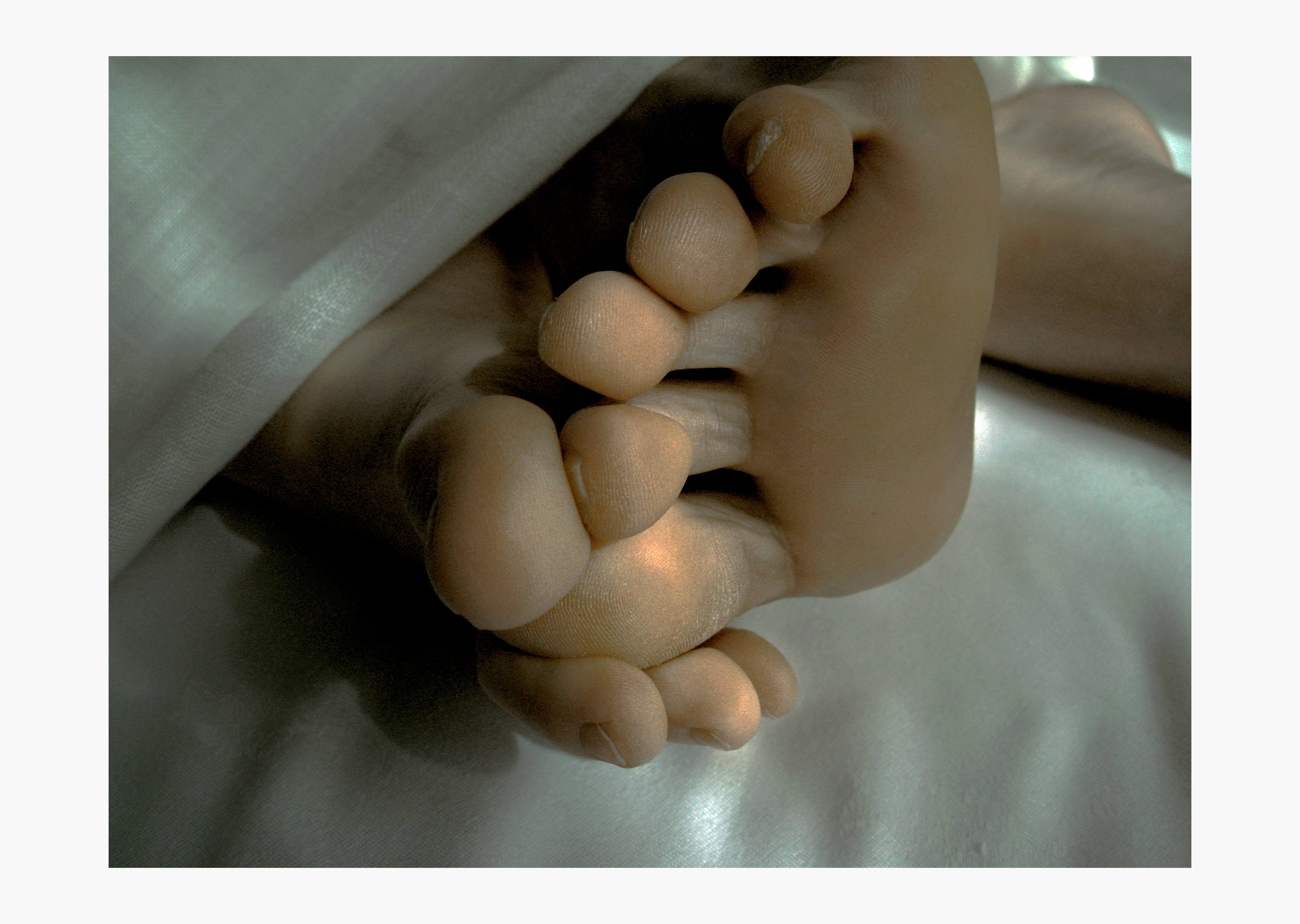 oeuvre Venice, Italy, two feet, inspired by Baffo Frank Horvat